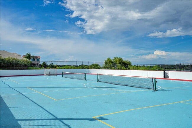 Building Photo - 15049 Spinnaker Cove Ln