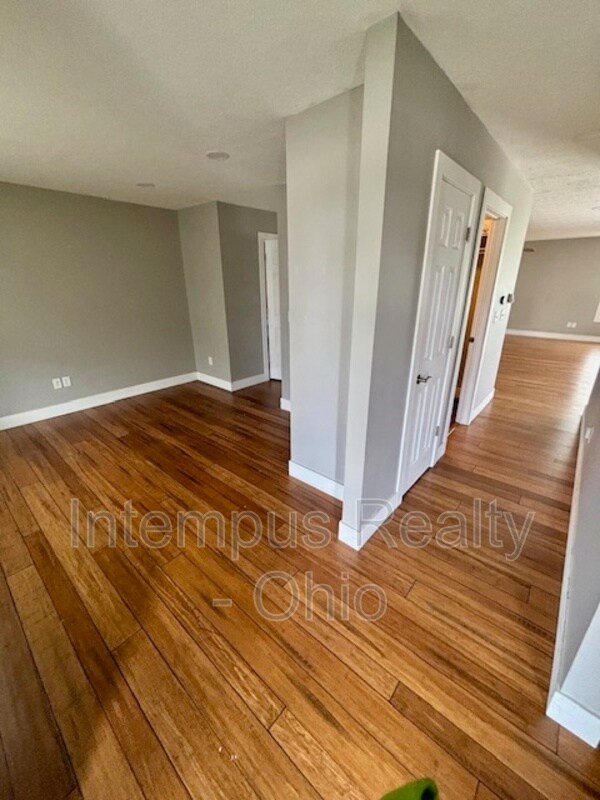 Building Photo - 1482 Geranium Dr