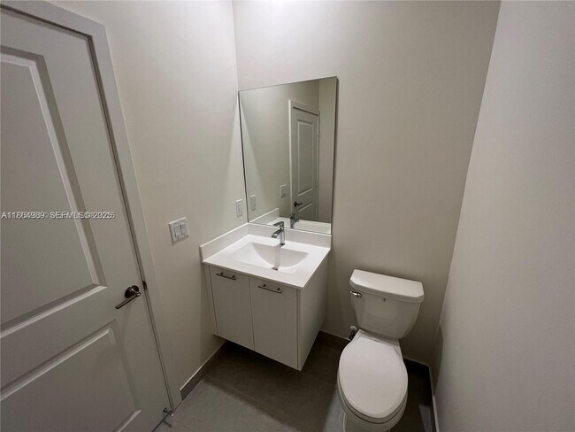 Building Photo - 8167 NW 41st St