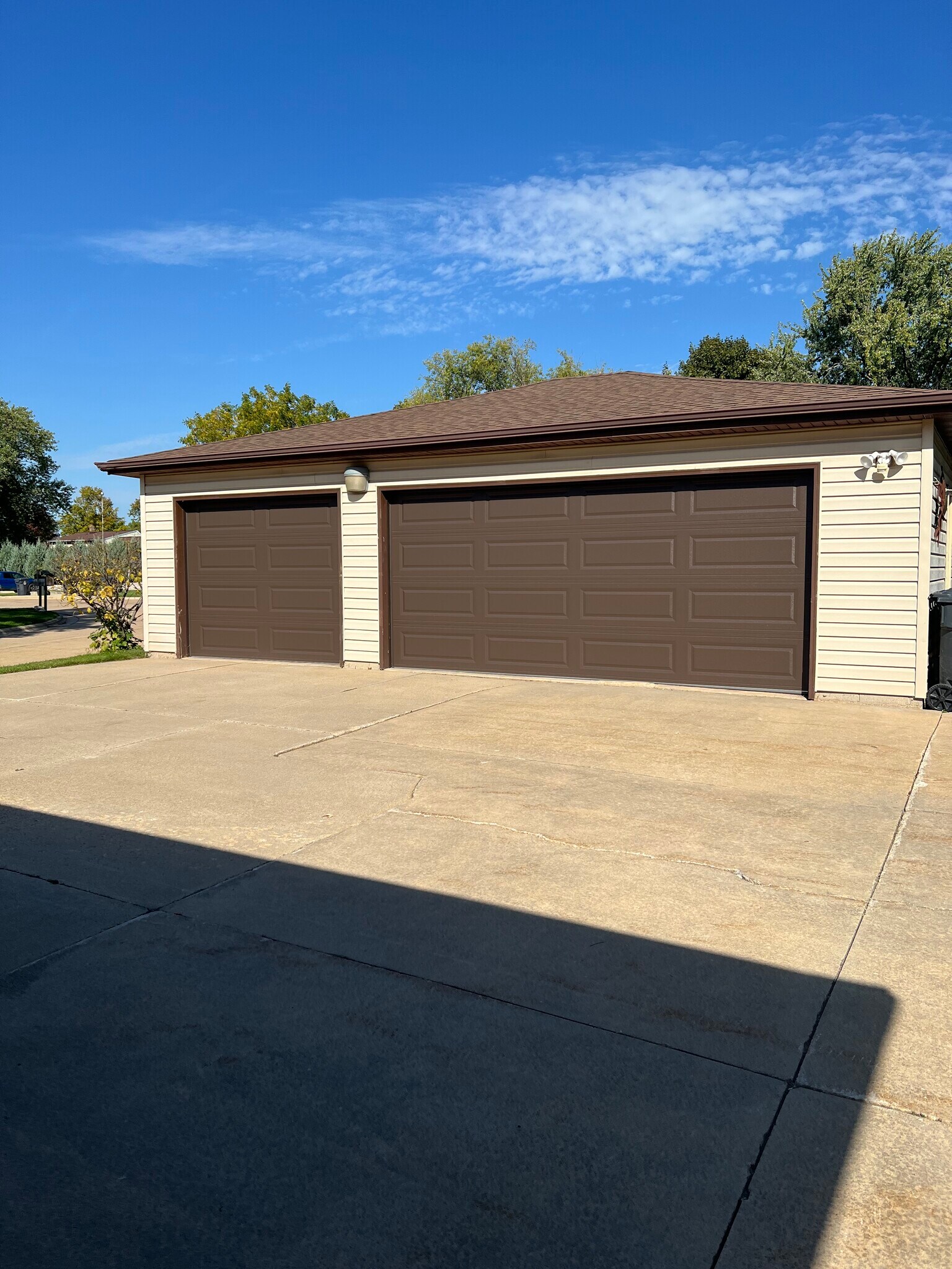 Garage - 814 W Main St