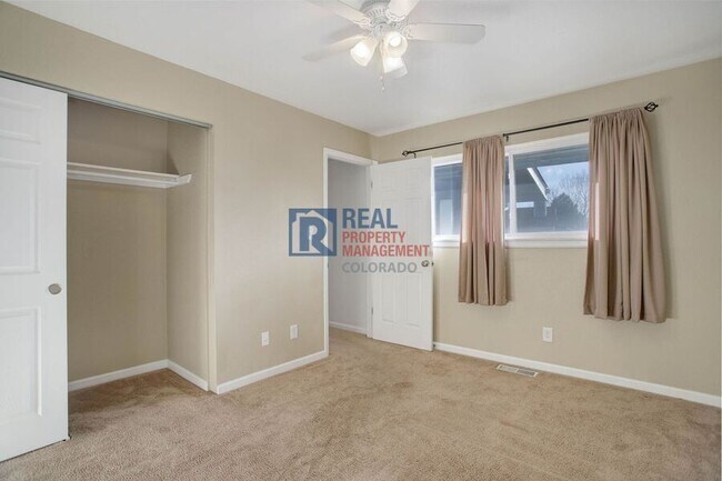 Building Photo - 8487 Everett Way