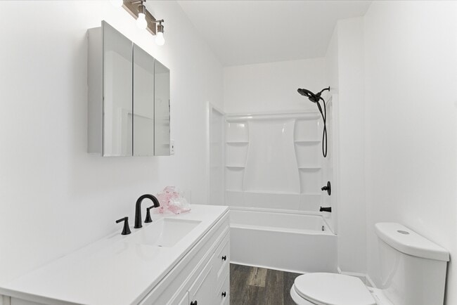 Building Photo - 7817 Old Rutledge Pike