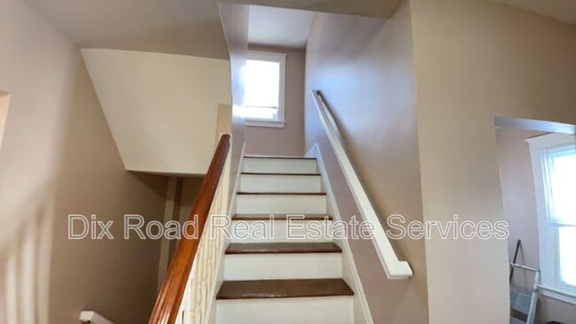 Building Photo - 4763 Dale Ave