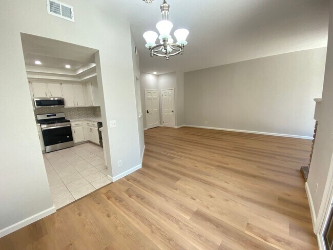 Building Photo - Completely Remodeled 2 Bedroom, 2 Bathroom...