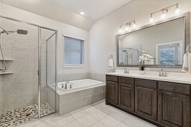 Building Photo - 2424 Preakness Pl