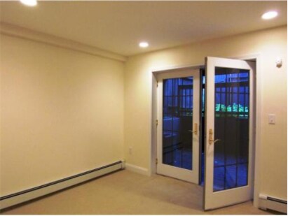 Building Photo - 59 Fort Ave