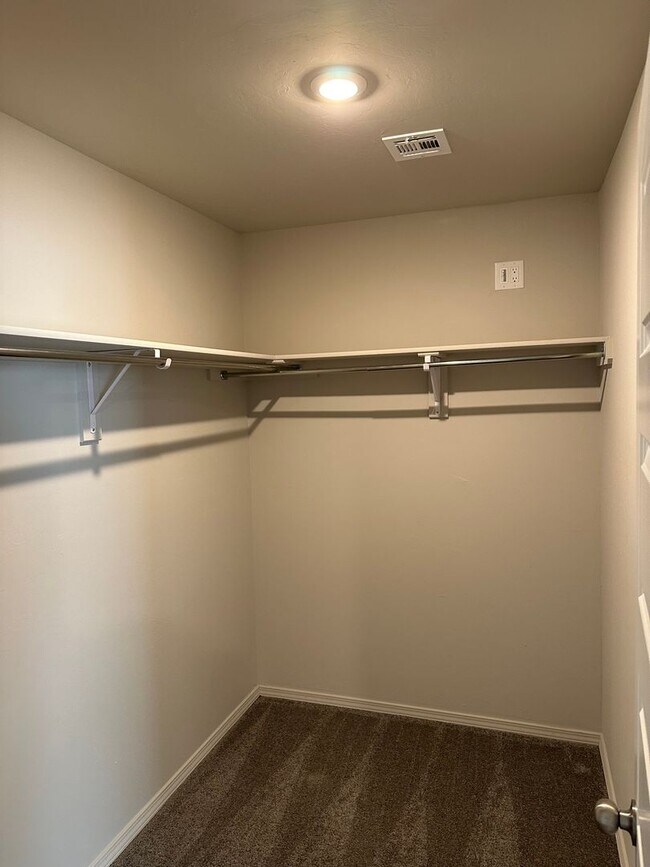 Building Photo - Make Morgan Glen Home! Preleasing This Three-Bedroom, Two-Bath Beauty Now