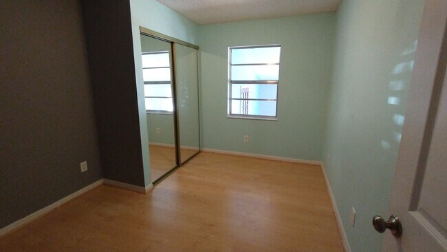 Bedroom 2 - 505 Devonshire St