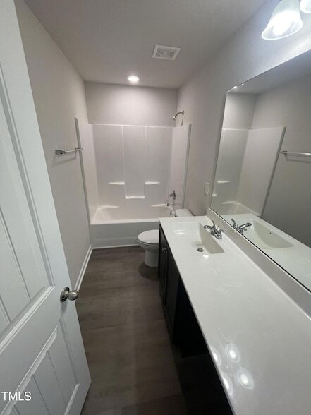 Building Photo - 2010 Wiggins Village Dr