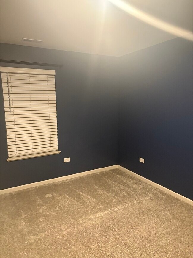 Building Photo - 8972 Dolby St