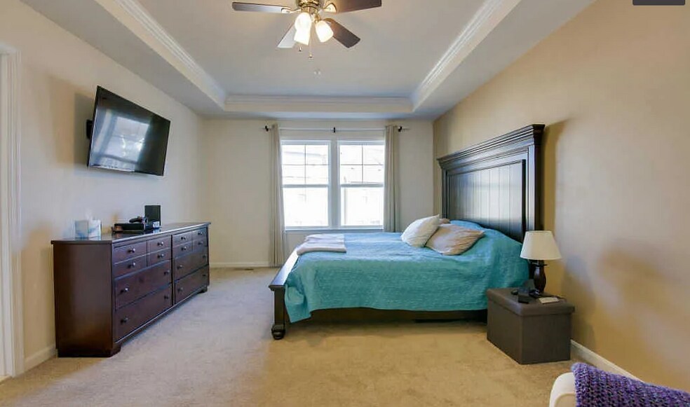 Building Photo - 517 Pebblebrook Ln