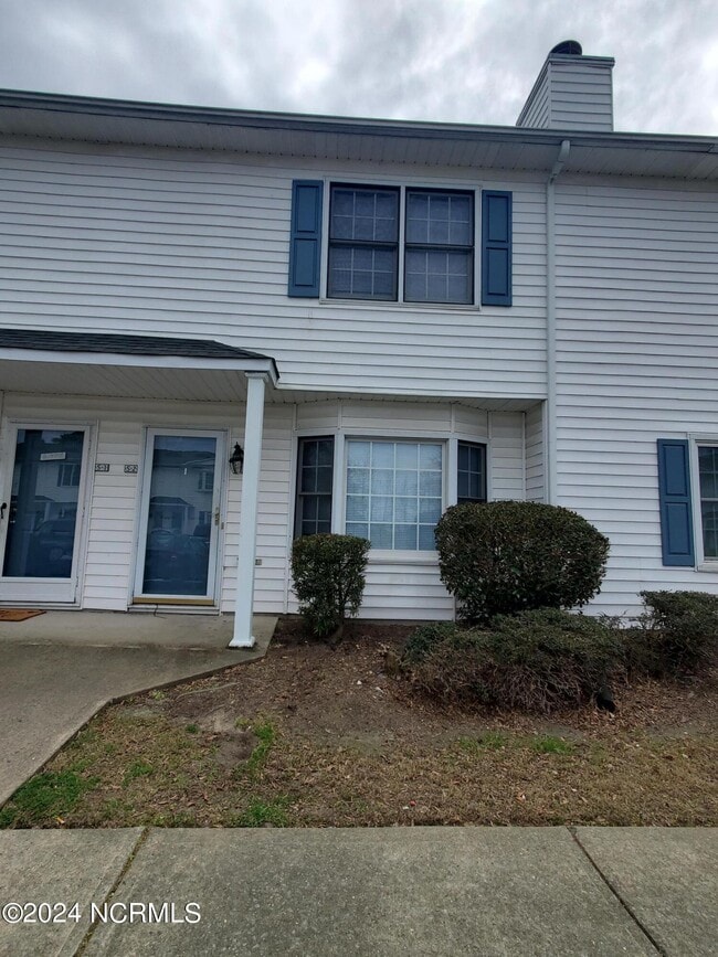 Primary Photo - 3805 Sterling Pointe Dr