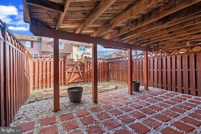 Building Photo - 8024 Hollow Reed Ct