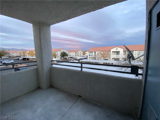 Building Photo - 3318 N Decatur Blvd