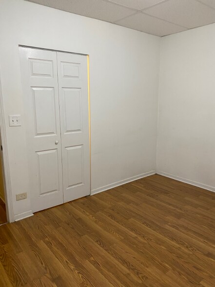 Building Photo - 254 W 31st St