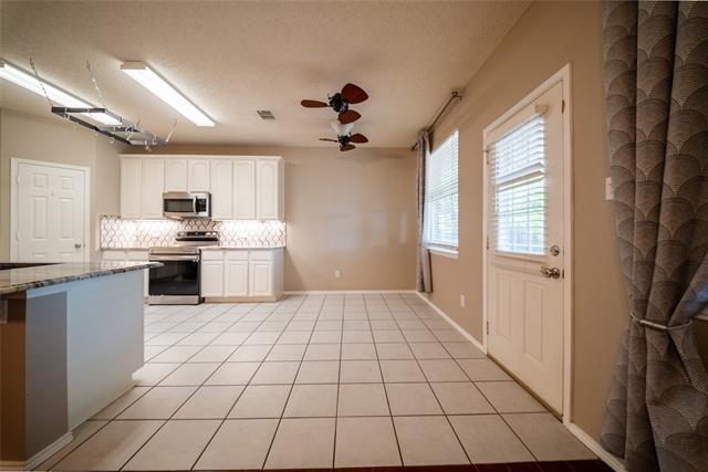 Building Photo - 1316 White Dove Ln