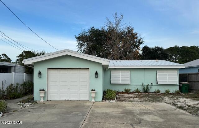 Primary Photo - 6024 Sunset Ave