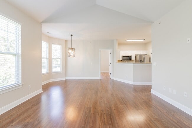 Building Photo - 6716 Mallard Park Dr