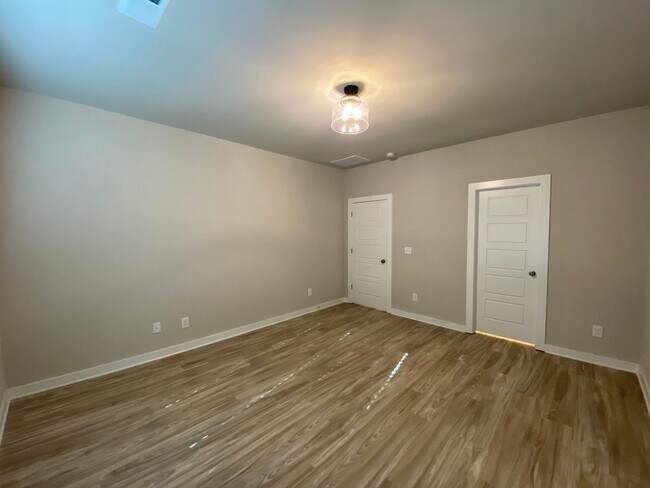 Building Photo - Home for Rent in Jemison, AL!