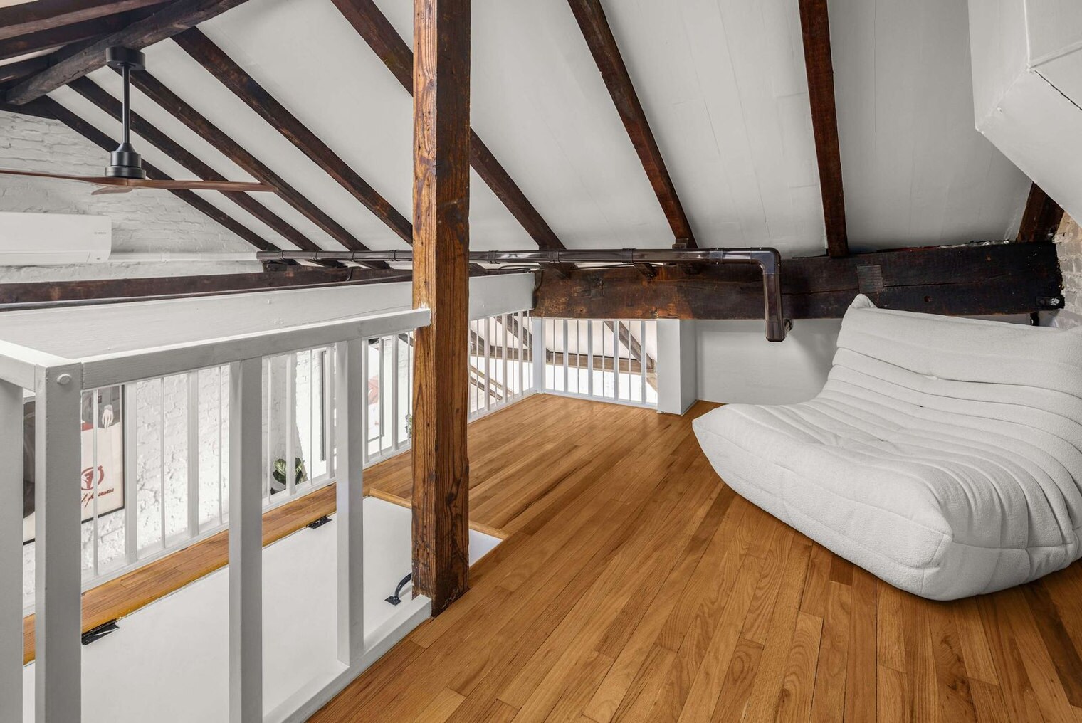 Building Photo - 131 MacDougal St