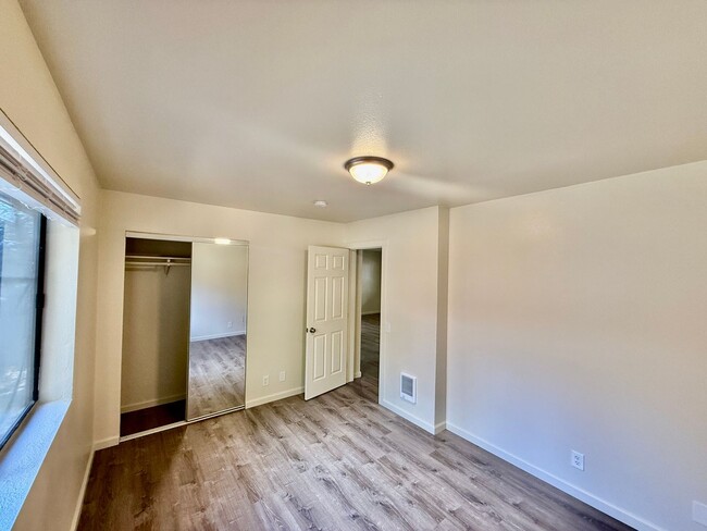 Building Photo - Lupin Apartments