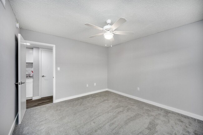 Building Photo - 13218 Bunn Cir