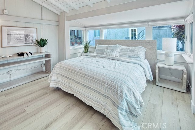 Building Photo - 410 Acacia Ave