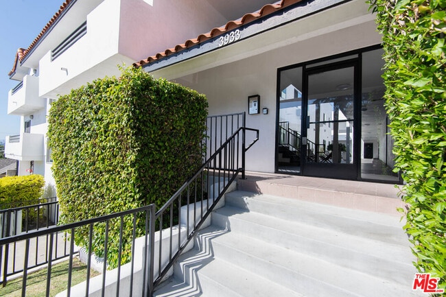 Building Photo - 3933 Marathon St