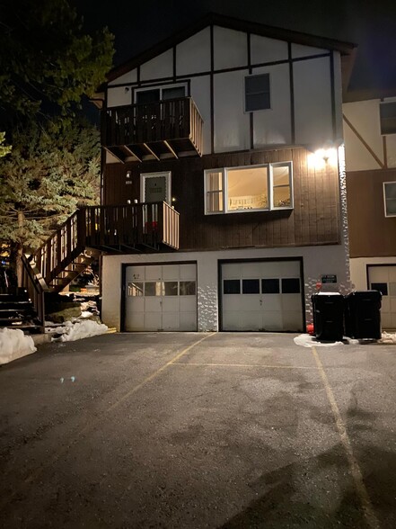 Garage - 808 Southgate Dr