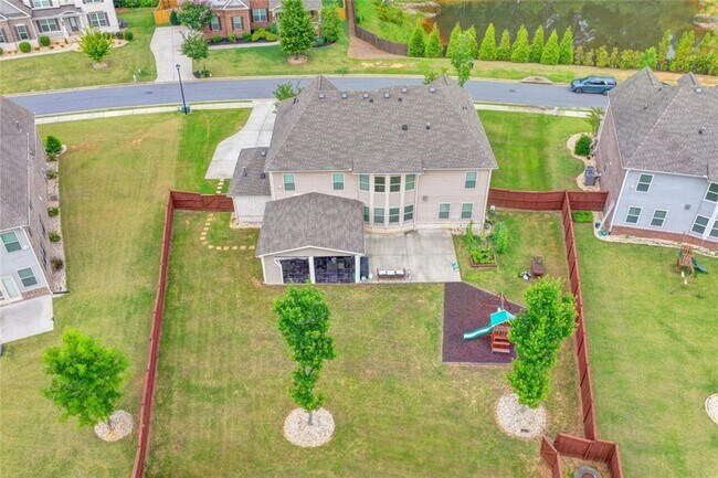 Building Photo - 6035 Ashborough Park