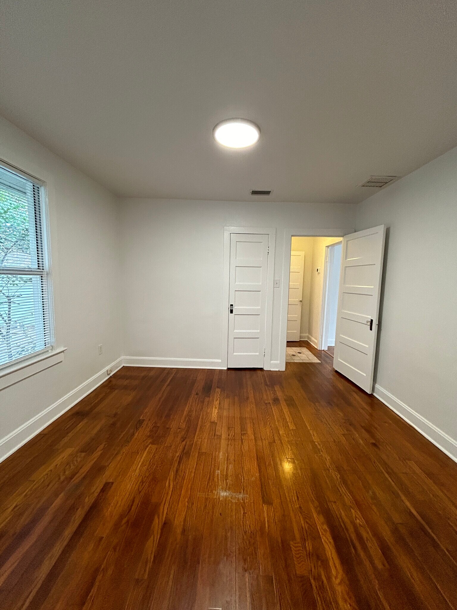 Building Photo - 2114 Arcadia Pl