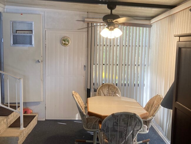 Building Photo - 1420 Whisper Cir