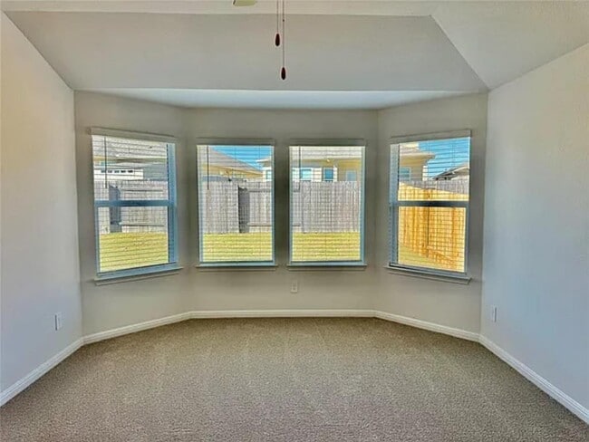 Building Photo - 486 El Capitan Lp