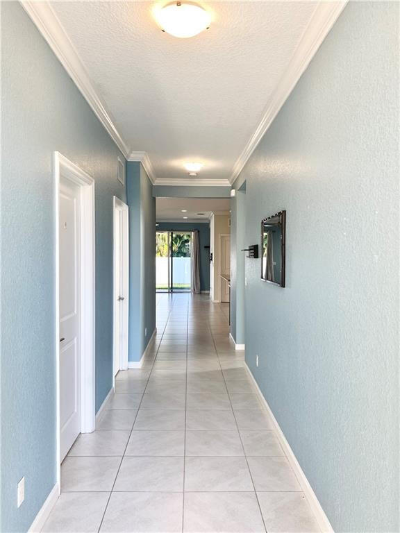 Building Photo - 4028 Tomoka Dr