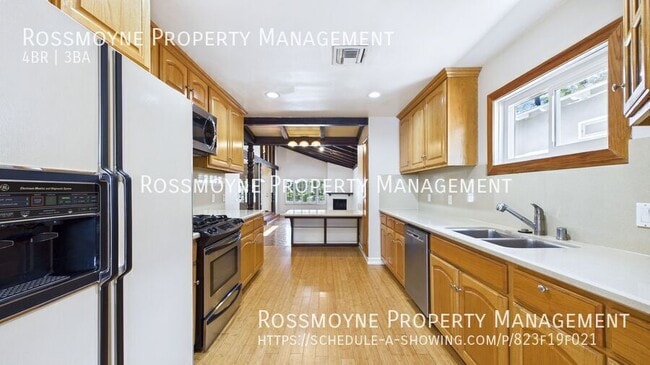 Building Photo - 4740 Camellia Ave