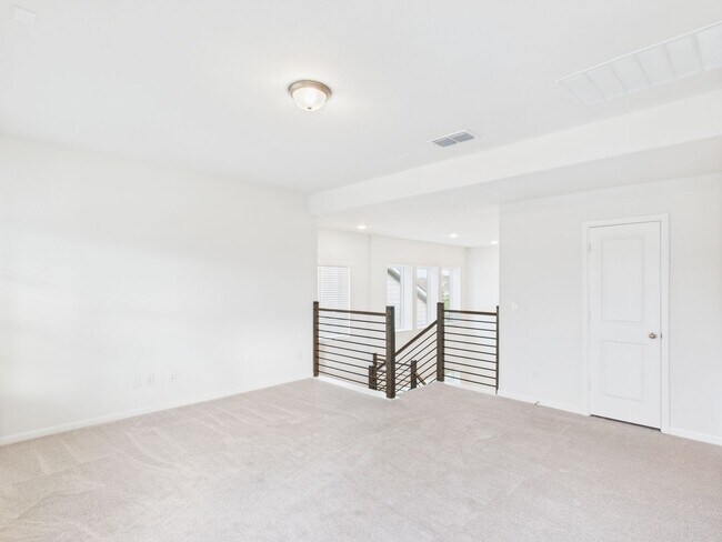 Building Photo - Santa Rita  Beauty
