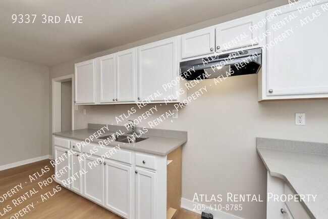 Building Photo - 9337 3rd Ave