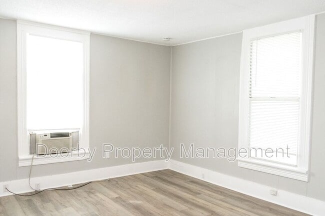 Building Photo - 2901 E 47th St
