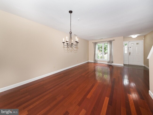 Building Photo - 252 Copper Beech Dr