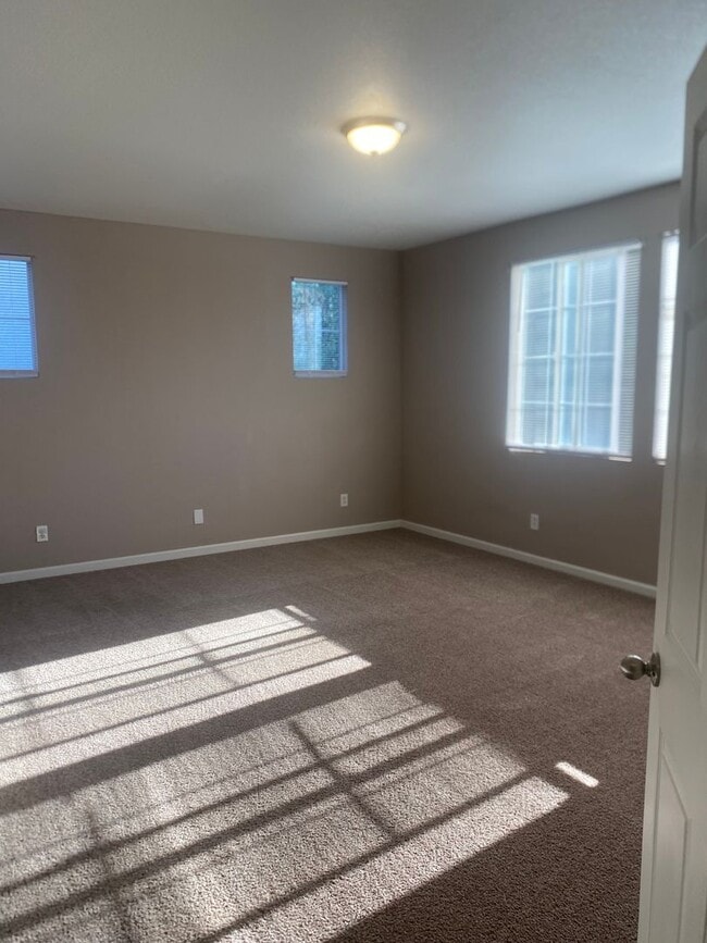 Building Photo - Ready Now! – Stunning Corner Lot Home
