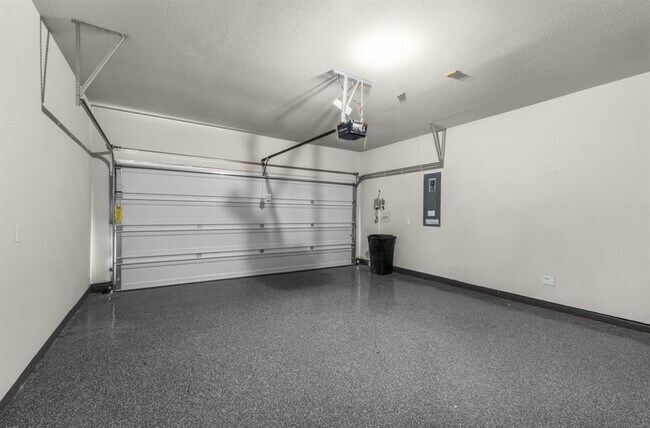 Building Photo - 2329 Briscoe Rnch Dr
