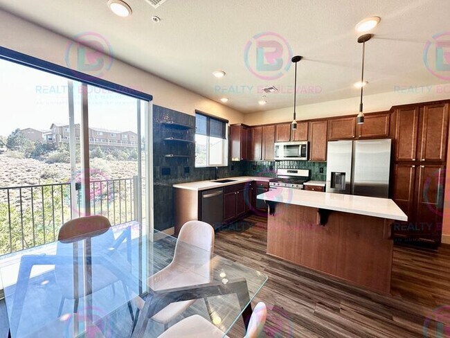 Building Photo - 1 Month Fee!-Specific. Modern Designer 2 B...