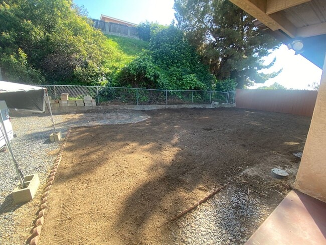 Building Photo - Completely Remodeled 2 Bed, 1 Bath with Garage and Large Yard!