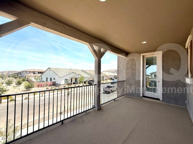 Building Photo - 19031 E Braeburn Ln