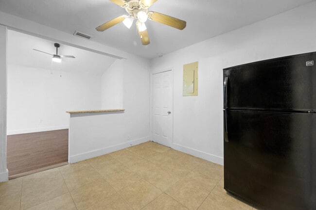 Building Photo - 1797 St