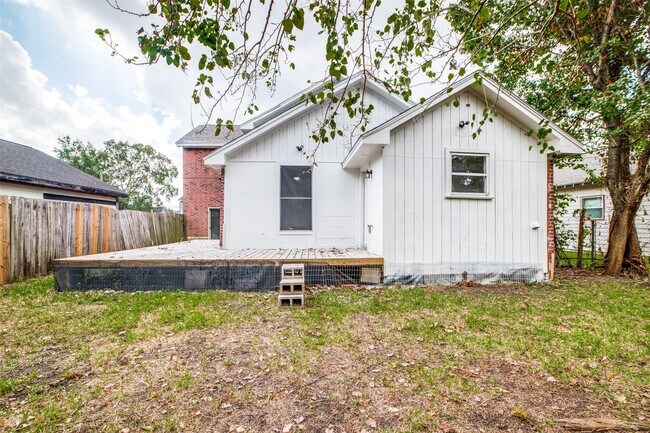 Building Photo - 4409 Rawley St