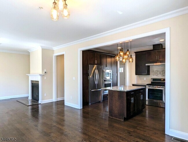 Building Photo - 5 A Foley Pl