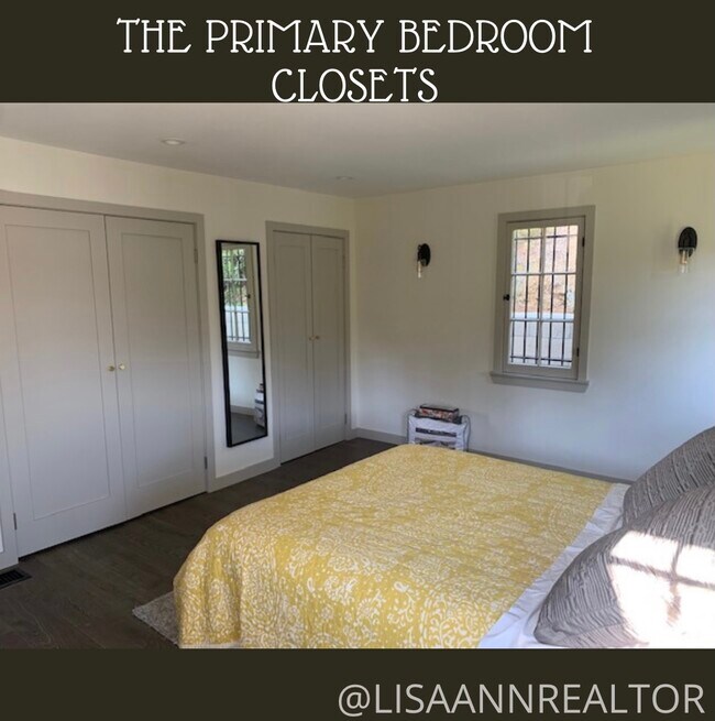 Building Photo - 2568 N Beachwood Dr