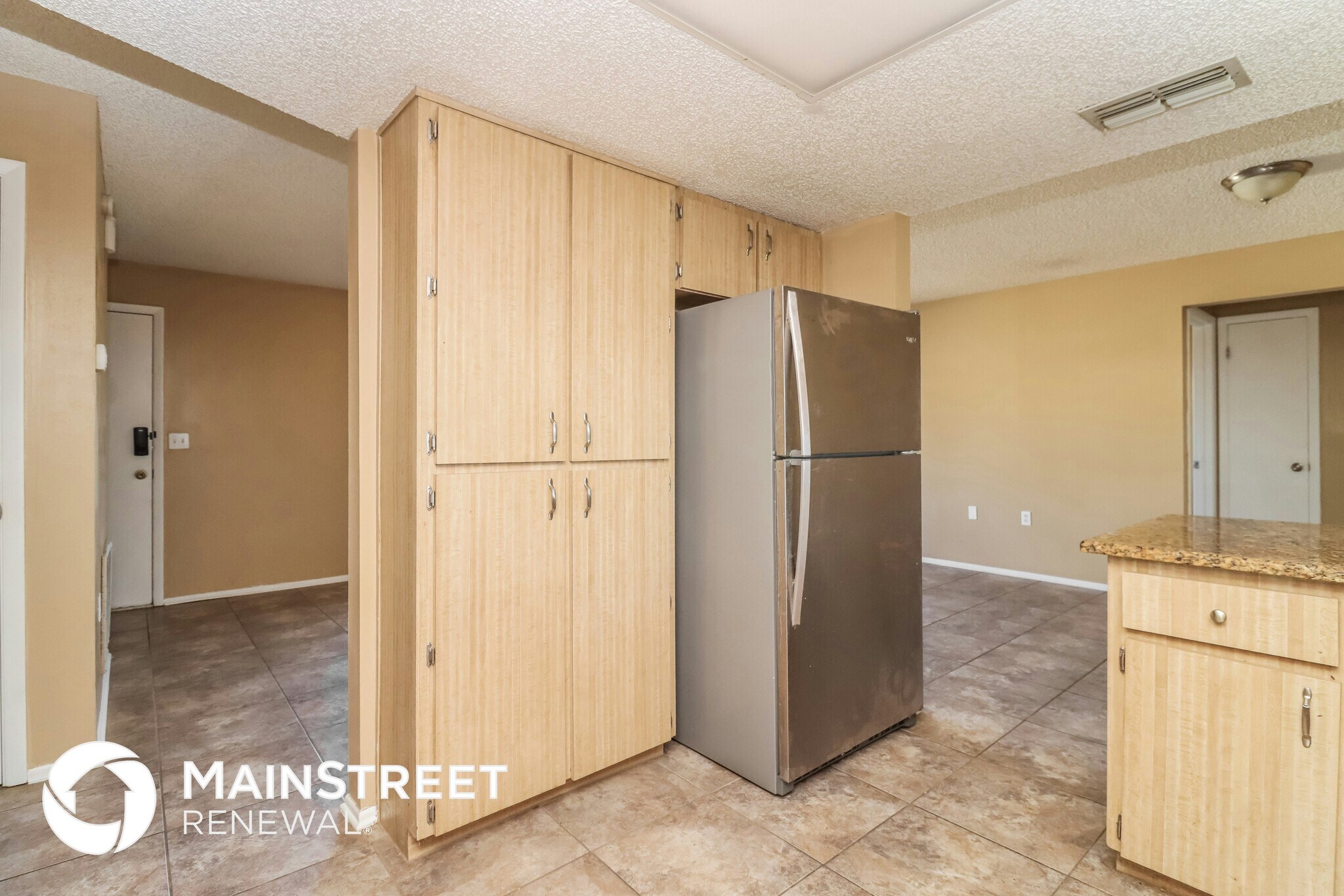 Building Photo - 11082 Lightwood St