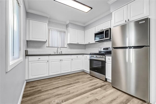 Building Photo - 3617 Carlota Blvd